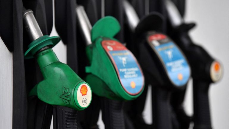 Royaume Uni : la pénurie de carburant provoque des files d'attente dans les stations-service