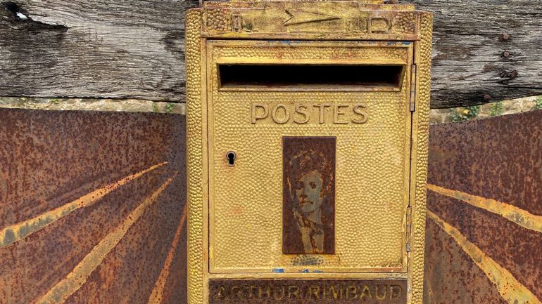 À Charleville-Mézières, le poète Arthur Rimbaud reçoit encore du courrier 131 ans après sa mort