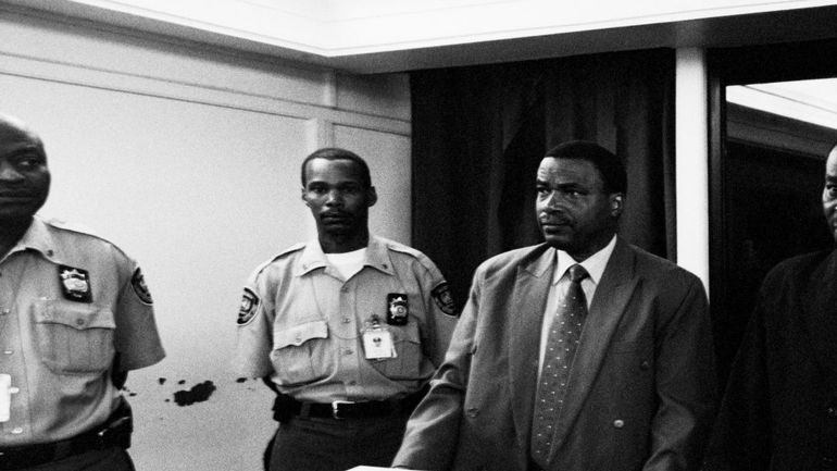 Décès de Théoneste Bagosora, considéré comme l'architecte du génocide rwandais, et condamné à la prison à vie