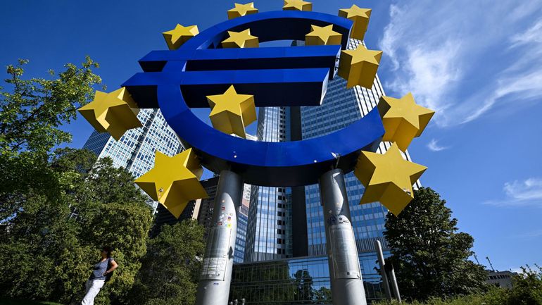 La Banque centrale européenne garde ses taux directeurs inchangés et abaisse sa prévision d'inflation pour 2024