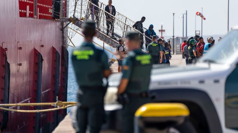 Espagne : plus de 900 migrants arrivés aux Canaries en 24 heures