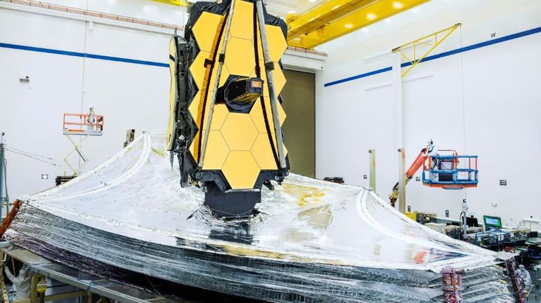 Etape cruciale pour le télescope spatial James Webb : le bouclier thermique déployé