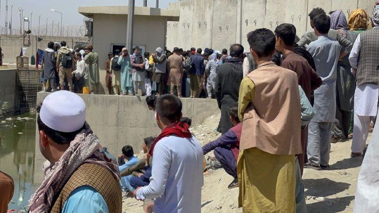 Explosion à proximité de l'aéroport de Kaboul, des victimes à déplorer