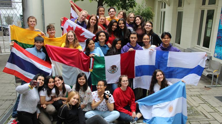 Pénurie de familles d'accueil pour les étudiants étrangers : 