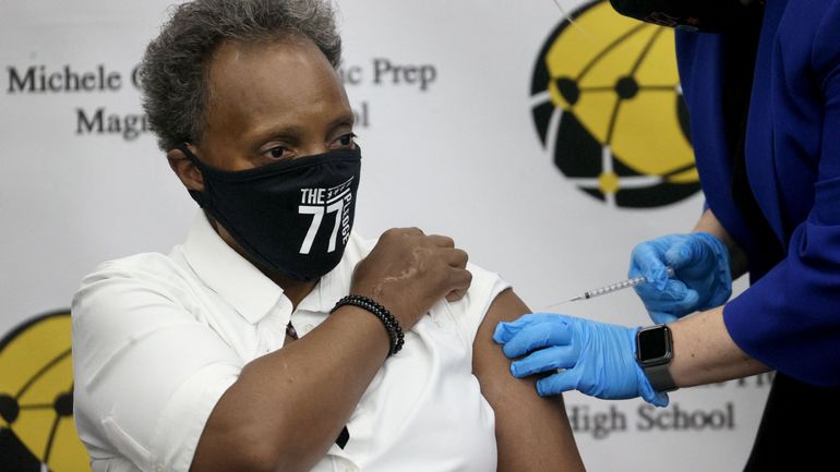 Coronavirus aux USA : neuf employés fédéraux sur dix ont reçu au moins une dose de vaccin