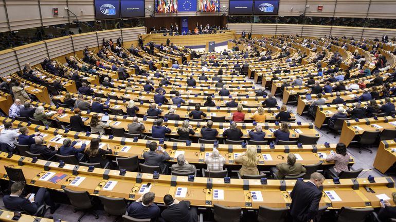 Guerre en Ukraine : Le Parlement européen a voté un texte qualifiant la Russie d'