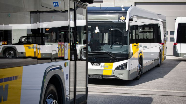 Fin de la grève chez De Lijn, les bus rouleront à nouveau dès ce samedi