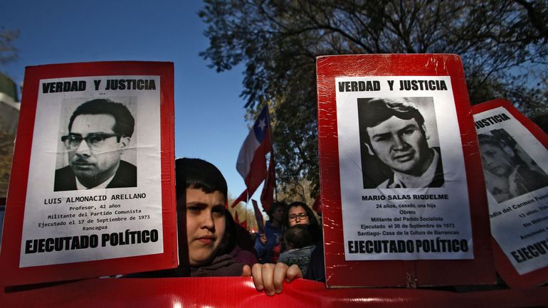 50 ans après le régime Pinochet, le Chili intensifie la recherche de personnes disparues
