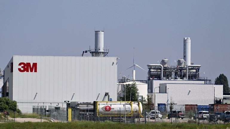 Nouvelle pollution découverte à Zwijndrecht: l'inspection flamande prélève des échantillons à l'usine 3M