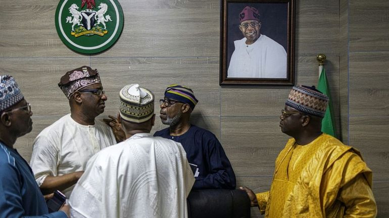 Présidentielle au Nigeria : légère avance pour Tinubu, l'opposition crie à la manipulation