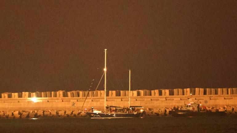 Guerre Israël - Gaza : les militants du Madleen, bateau pour Gaza transférés à l'aéroport pour être rapatriés