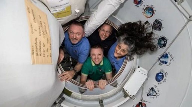 La mission devant permettre le retour des astronautes coincés dans l'ISS reportée