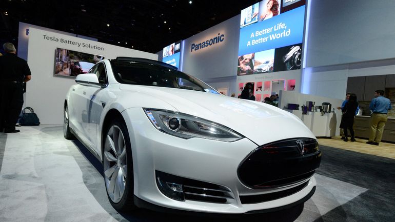 Panasonic a cédé toutes ses actions Tesla pour 3 mds EUR, leur partenariat inchangé