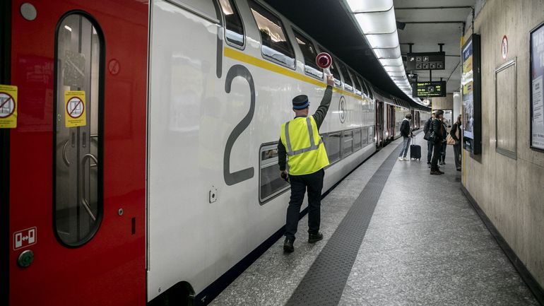 Trois trains supplémentaires mis en service ce week-end en direction de la Côte