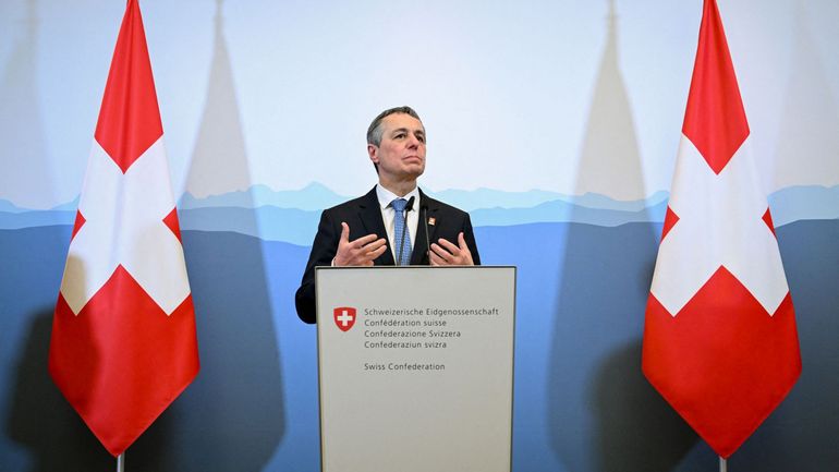 Guerre en Ukraine : la Suisse s'aligne sur les sanctions européennes, y compris financières