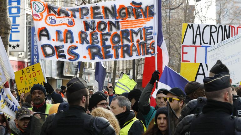 France : les députés approuvent en commission l'abrogation de la réforme des retraites