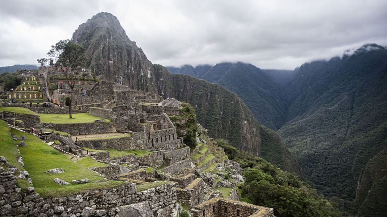Les trains menant au Machu Picchu suspendus, conséquence des manifestations au Pérou