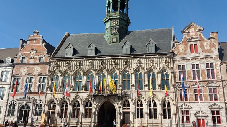 Mons : après une importante rénovation, l’hôtel de ville rouvrira ses portes au public le 17 octobre