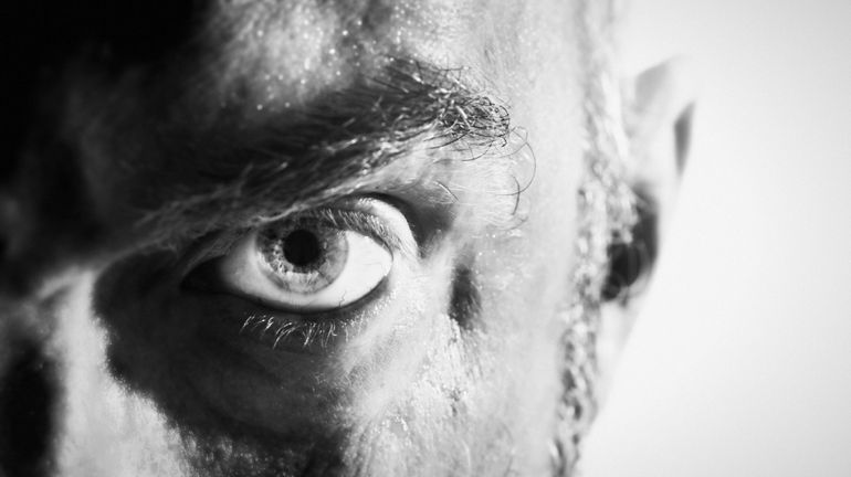 Comment reconnaître un ou une psychopathe ? Ces caractéristiques qui ne trompent pas