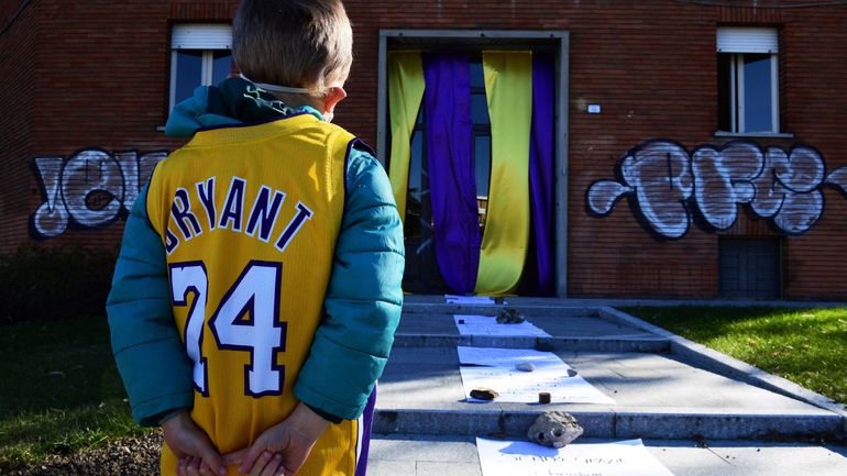 Un maillot de Kobe Bryant devient le plus cher de tous les temps, il a été vendu pour 3 millions d'euros