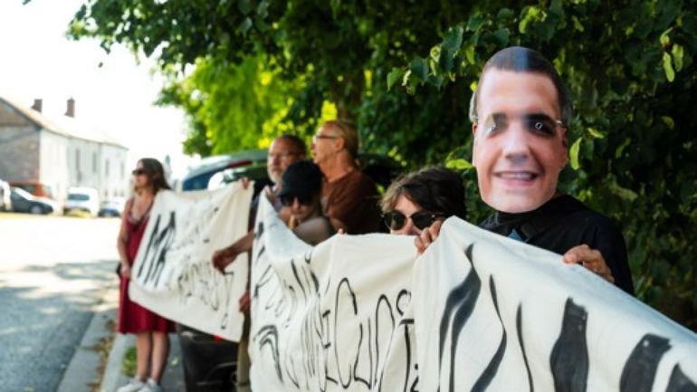 Georges-Louis Bouchez et le MR chahutés en prélude d'une conférence en région namuroise