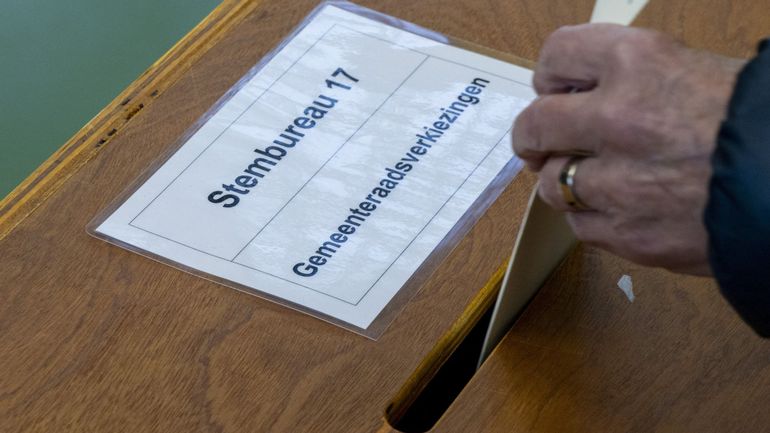 Elections : les communes flamandes ne veulent pas d’un retour au vote papier
