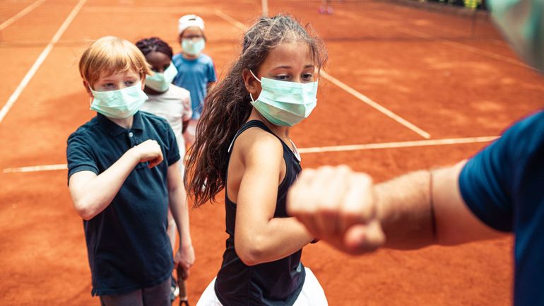 Coronavirus : réduire les contacts des enfants, autotests& La task force pédiatrique appelle les parents à faire preuve de 