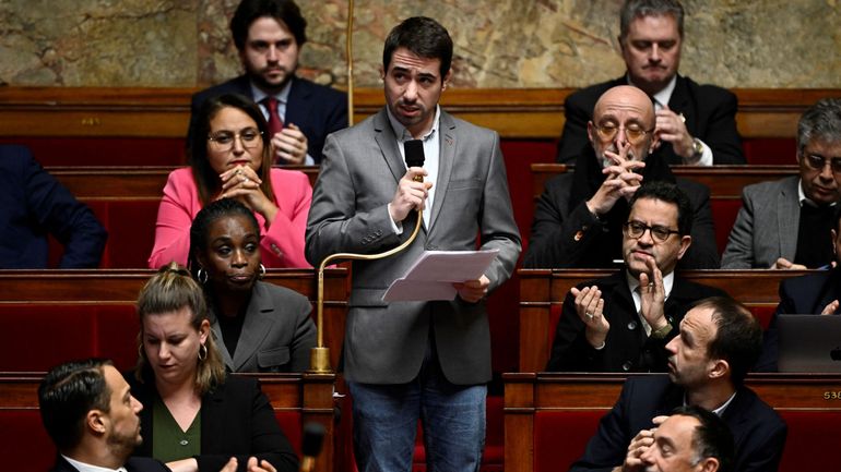 Polémique en France : un député pris en flagrant délit d'achat de stupéfiants