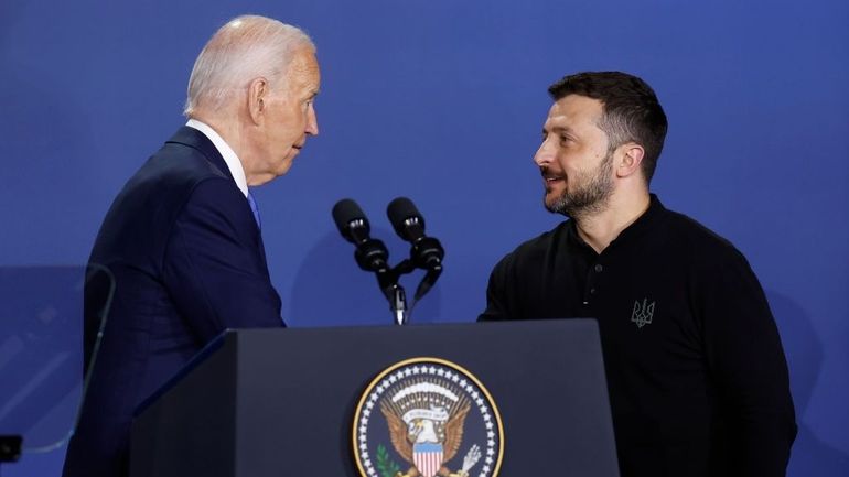 Guerre en Ukraine : Volodymyr Zelensky qualifie la gaffe de Biden d'