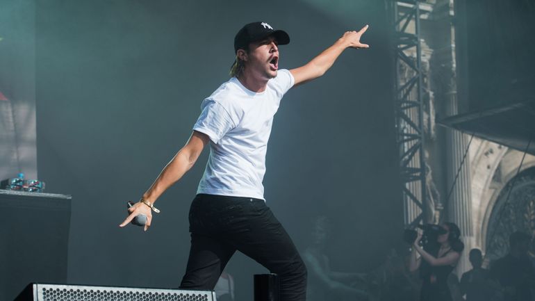 Nekfeu, accusé de violences sexuelles par son ex, sort de garde à vue sans poursuites