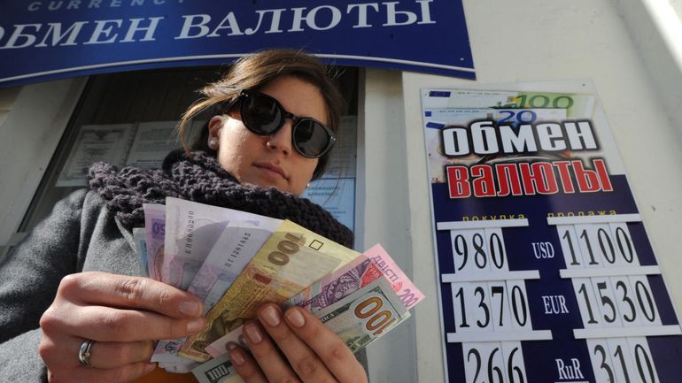 Guerre en Ukraine : les réfugiés devraient pouvoir convertir pour 310 euros (10.000 hryvnias) de leurs billets dès mardi