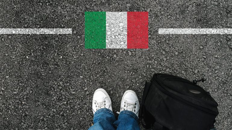 Italie : en Calabre, la police démantèle un gang international de passeurs de migrants