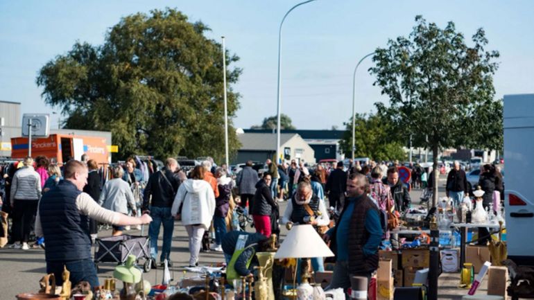 Herstal : brocante de l’association Autre Terre