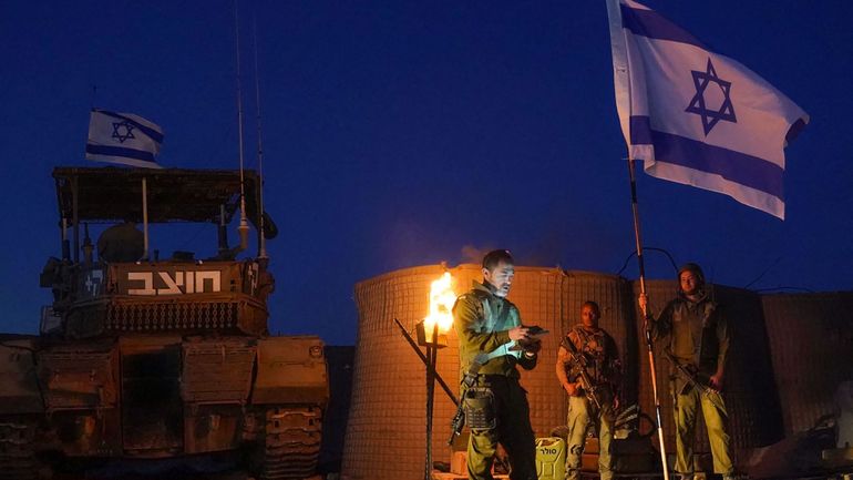 Guerre Israël-Gaza : multiplication des frappes et violents combats à travers la bande de Gaza, fuite massive de Rafah