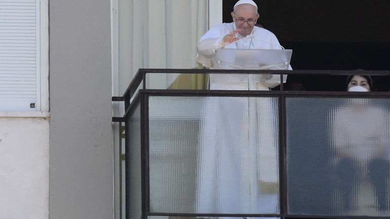 Le pape François restera 
