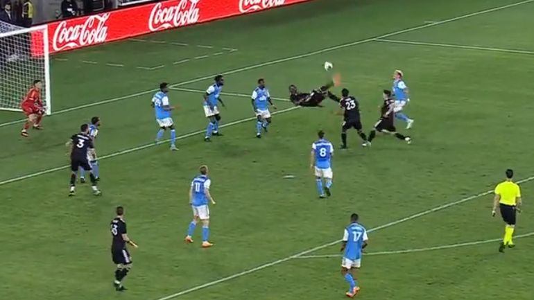 Christian Benteke, auteur d'une bicyclette spectaculaire, fait le show en MLS