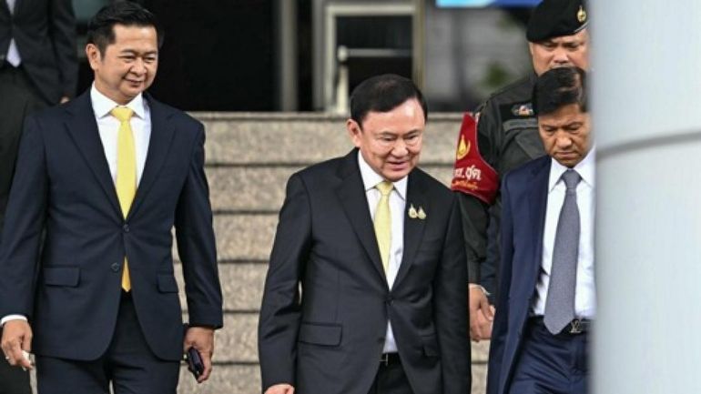Thaïlande : l'ancien Premier ministre Thaksin Shinawatra acquitté du crime de lèse-majesté
