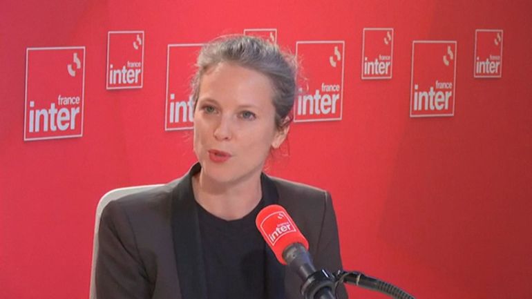 Lucie Castets, la candidate du Nouveau Front populaire, demande à Macron de la nommer Première ministre