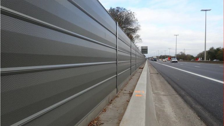 Walhain : un mur anti-bruit le long de l'E411, financé par la sablière de Chaumont-Gistoux