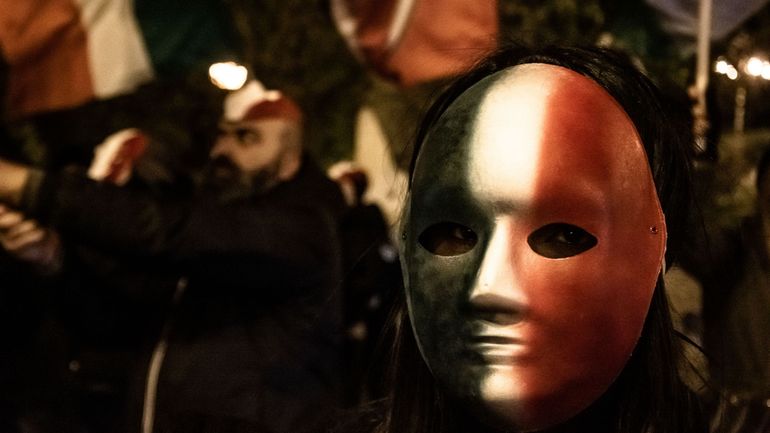 La Grèce arrête des militants d'extrême droite italiens après un événement néonazi
