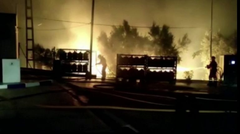 Espagne : 20 passagers d'un train encerclé par le feu se blessent en prenant la fuite