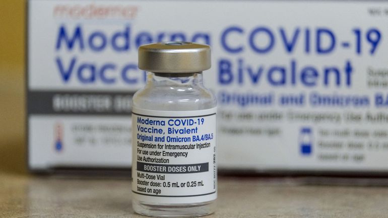 Moderna confronté à des pénuries et à une baisse de la demande pour les vaccins Covid