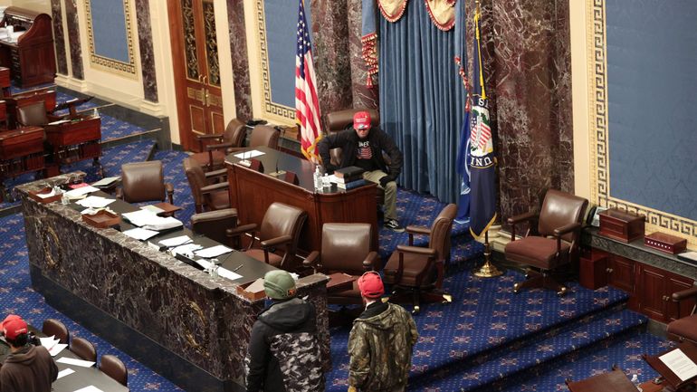 Etats-Unis : Matthew Huttle, gracié par Trump après avoir participé à l'assaut du Capitole, a été abattu par un policier