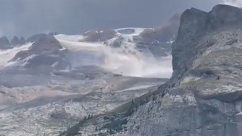 Un glacier s'effondre dans les Alpes italiennes : six morts