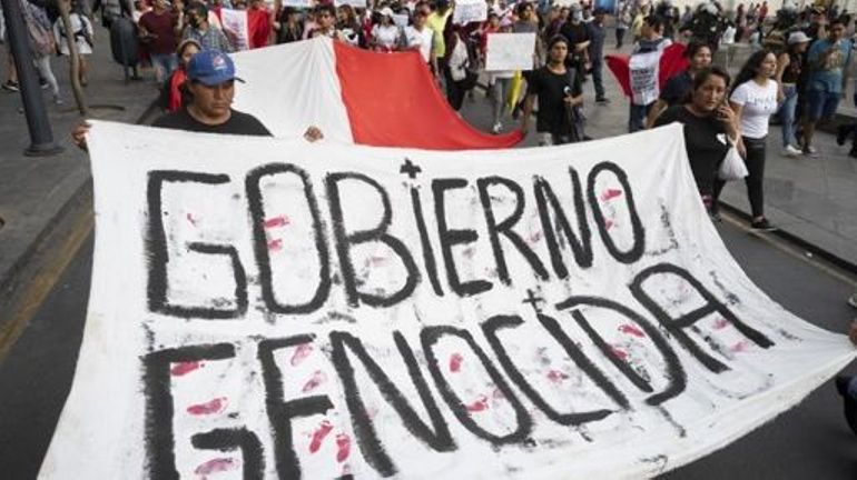 Le Pérou étend l'état d'urgence face à la crise politique