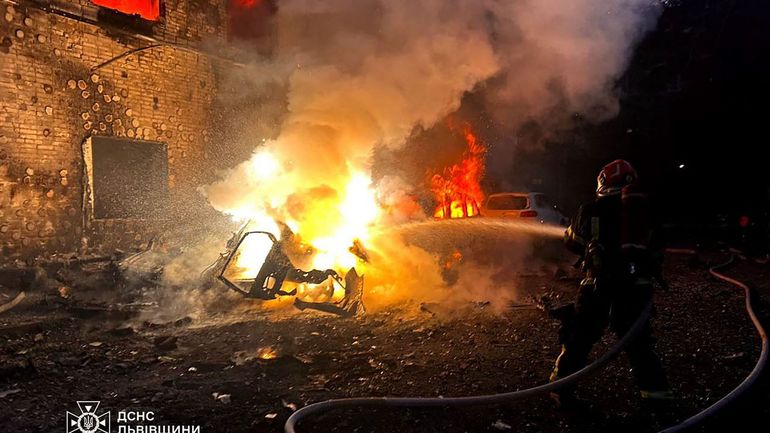 Guerre en Ukraine : des missiles et drones russes ont frappé l'ouest du pays dans la nuit, au moins quatre morts et plusieurs blessés