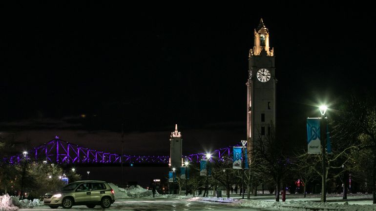 Couvre-feu à 22 heure et rassemblements interdits au Québec pour le Nouvel An