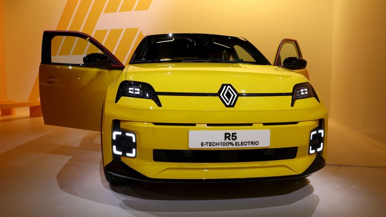 Plus de 15.000 Renault5 électriques rappelées pour une 