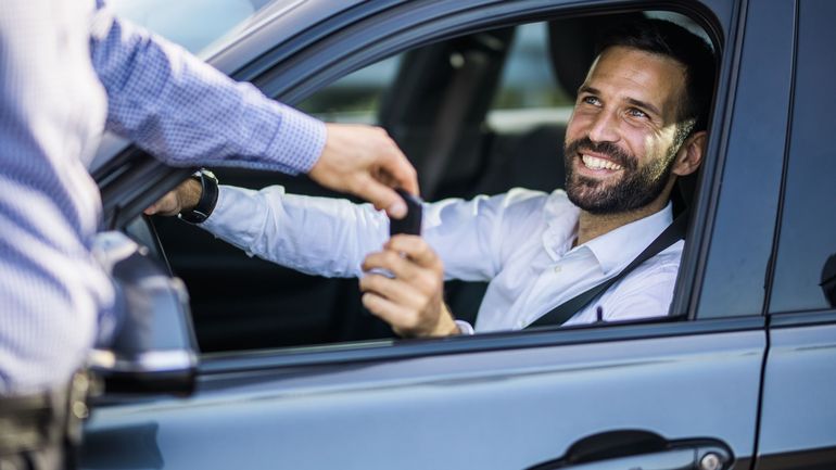 Achat d'un véhicule neuf : le leasing privé a la cote mais gare aux pièges