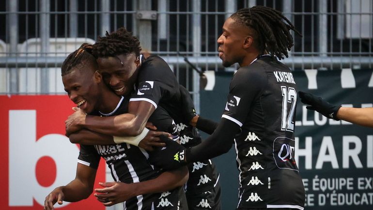 Charleroi se promène face au Cercle (5-0), Seraing prend 1 point face à OHL